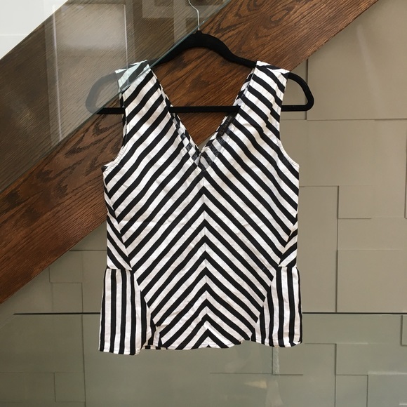 🍒 4/$30  Linen striped peplum shirt - Picture 1 of 4